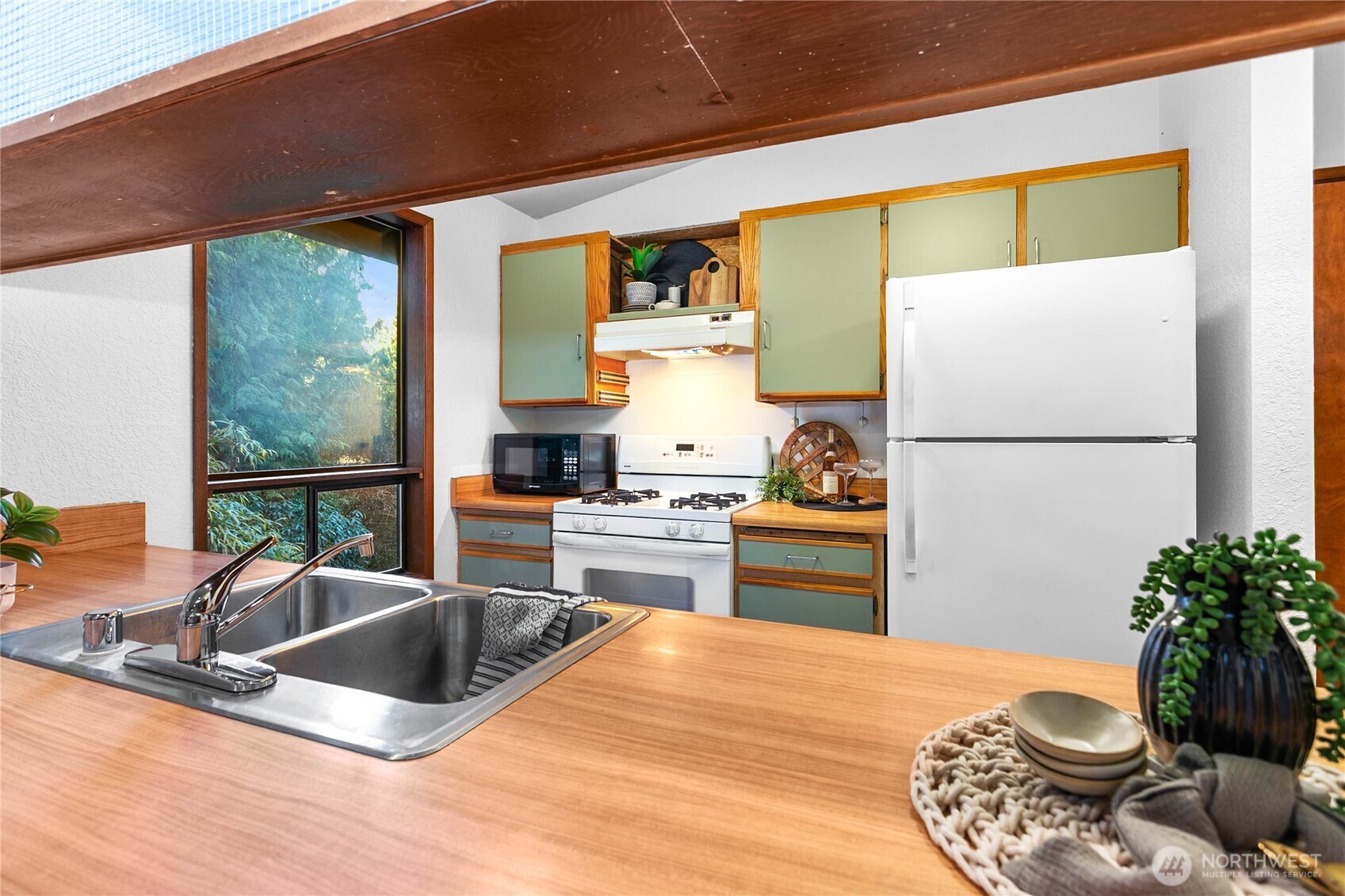 1005 Geneva Street Bellingham, WA 98229 - Photo 22 of 35