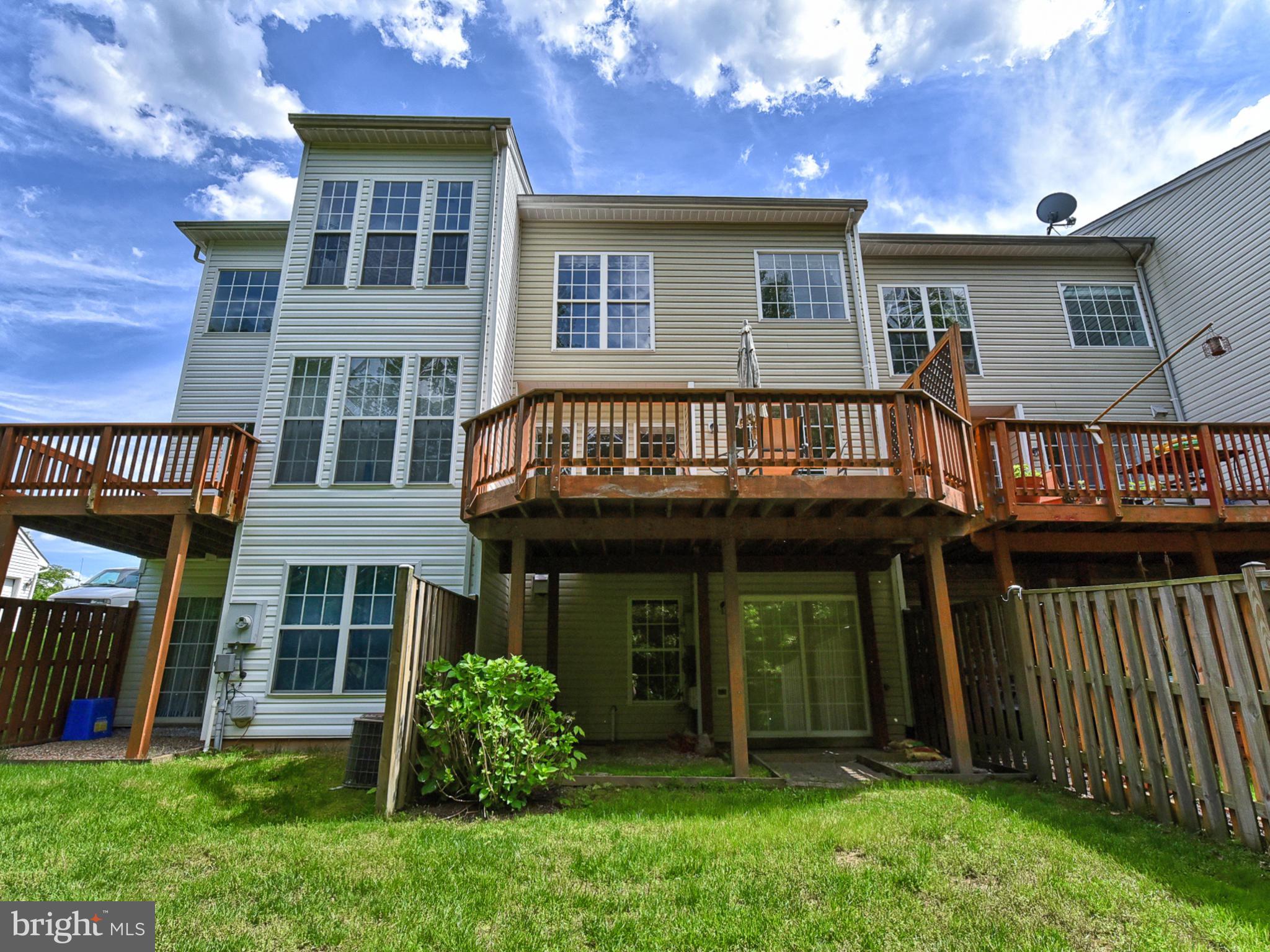 13907 Lullaby Road Germantown, MD 20874 - Photo 40 of 41 Exterior rear view