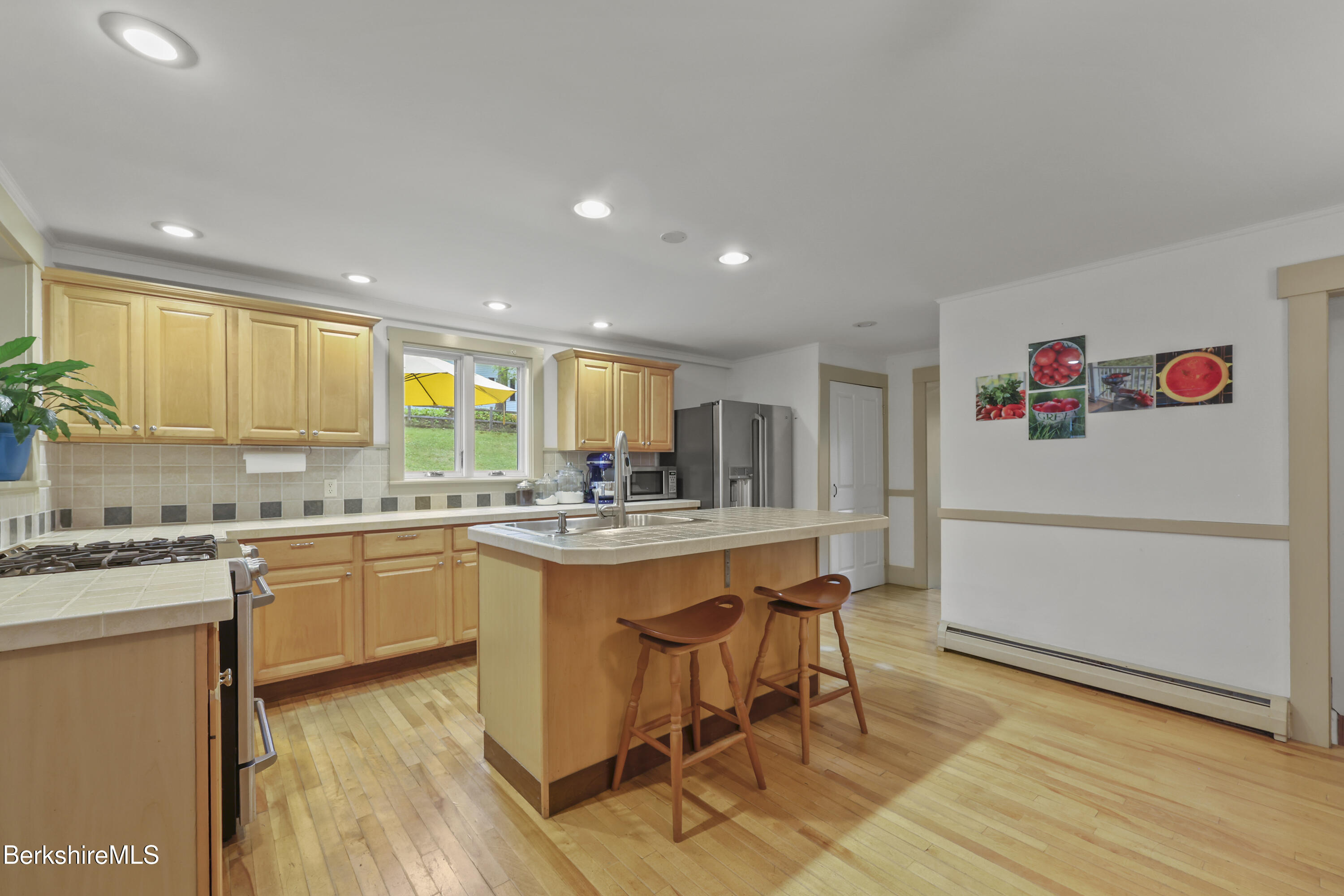 662 North Hoosac Road Williamstown, MA 01267 - Photo 22 of 55 110 Kitchen