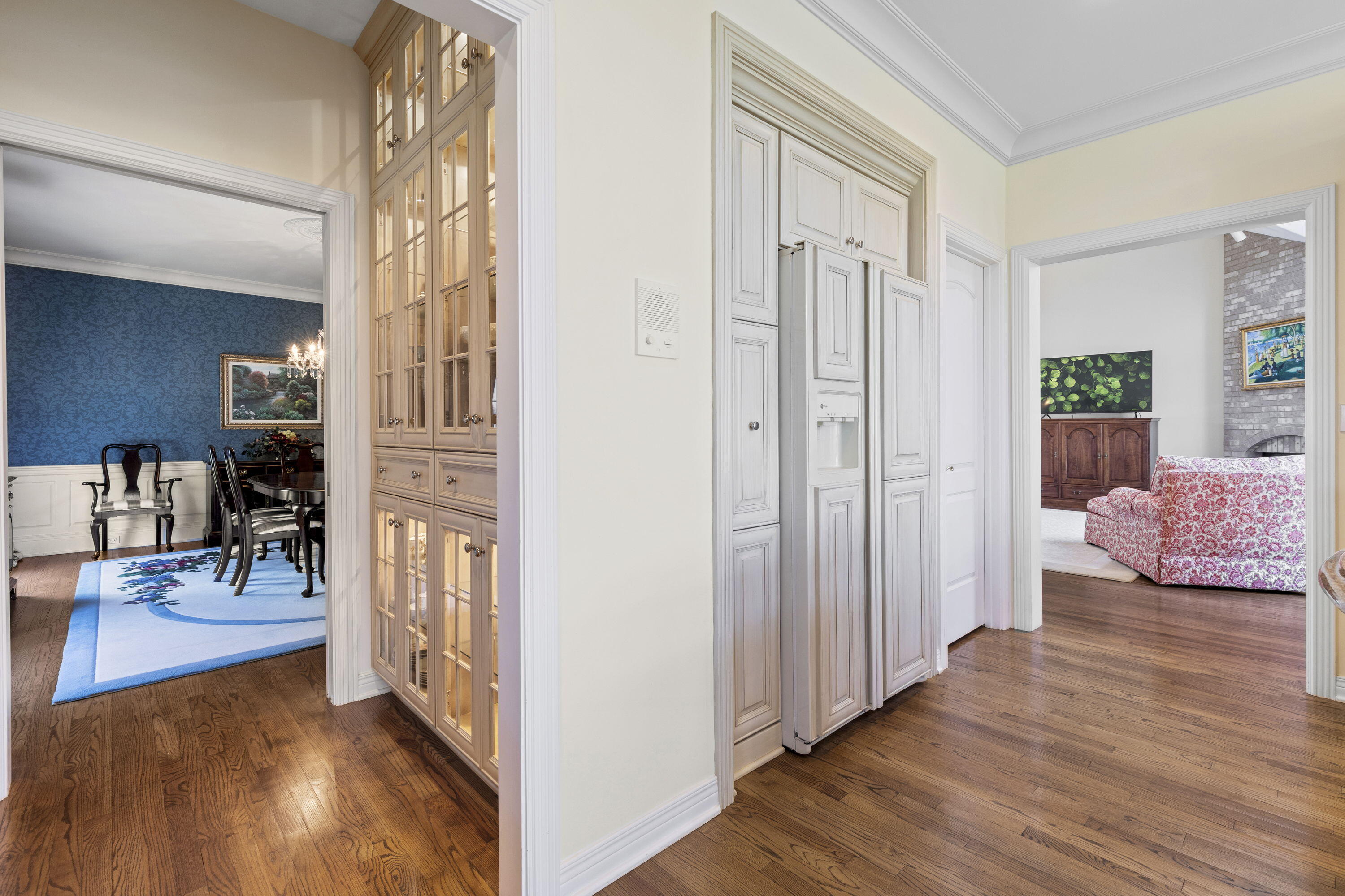 1663 Snead Avenue Chesterton, IN 46304 - Photo 13 of 38 a view of a livingroom with furniture and wooden floor