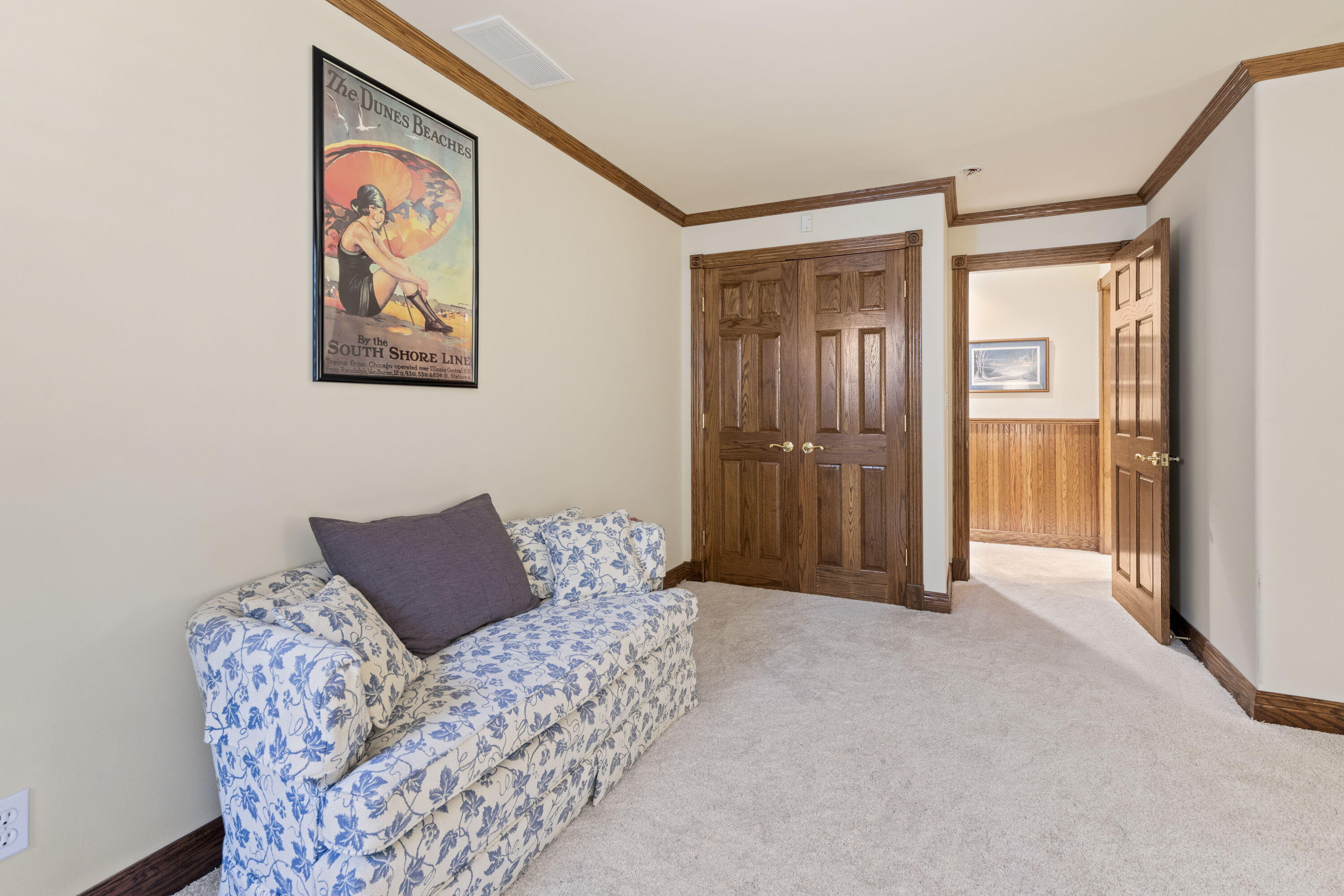 1663 Snead Avenue Chesterton, IN 46304 - Photo 31 of 38 a living room with furniture