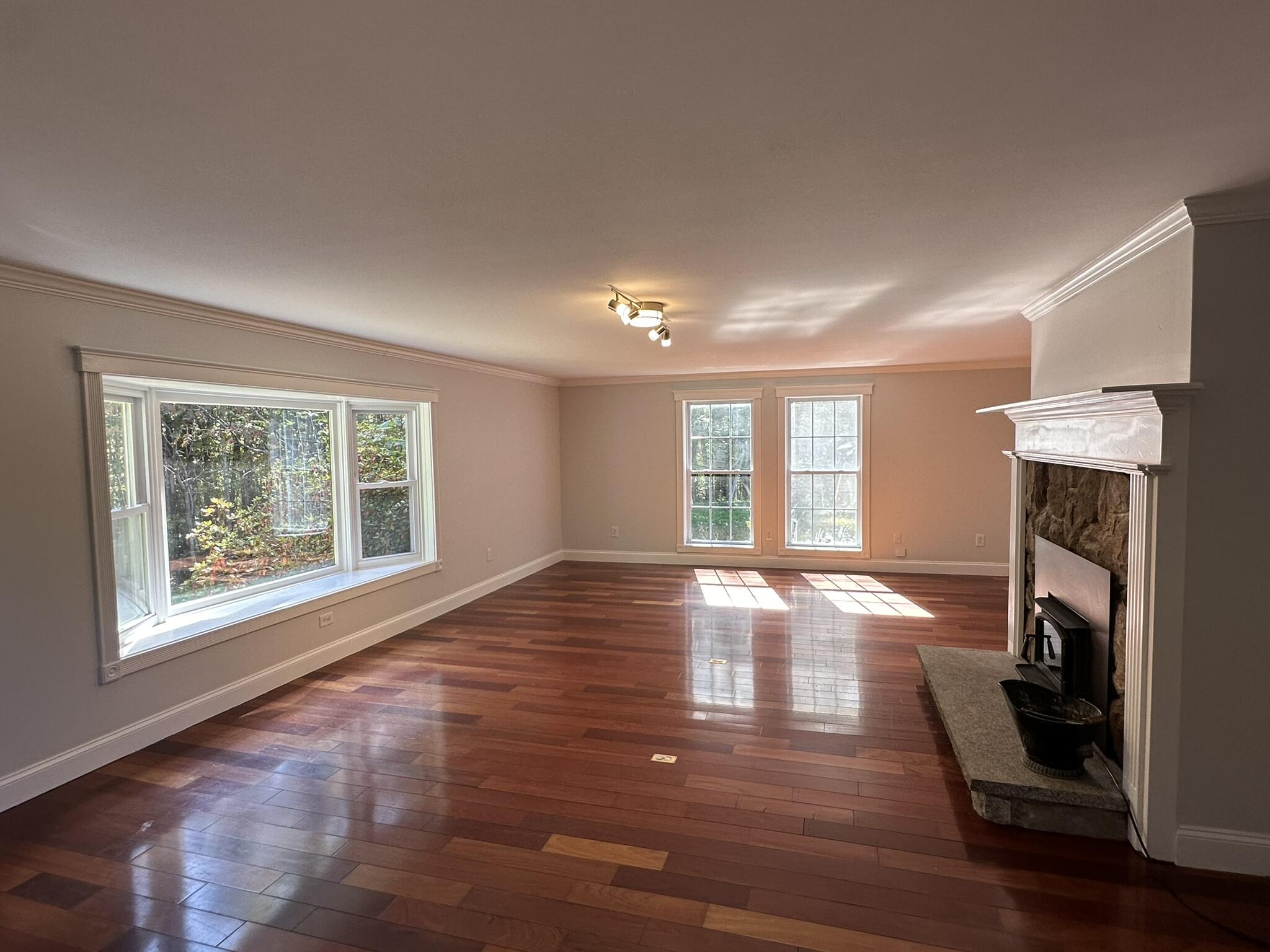 67 Spiller Road Gorham, ME 04038 - Photo 8 of 42 Expansive Living Room!