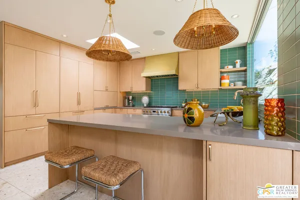 $3,495,000 | 2425 Cahuilla Hills Drive, Palm Springs, CA 92264