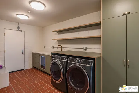 $3,495,000 | 2425 Cahuilla Hills Drive, Palm Springs, CA 92264