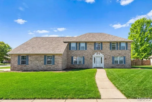 $479,900 | 621 East Wesley Drive, O'Fallon, IL 62269