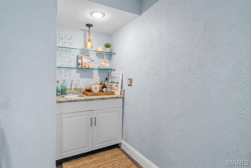 621 East Wesley Drive O'Fallon, IL 62269 - Photo 17 of 44
