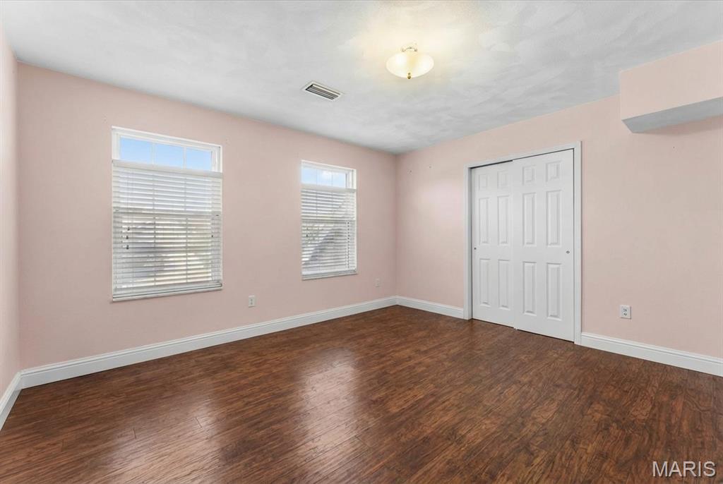 621 East Wesley Drive O'Fallon, IL 62269 - Photo 34 of 44