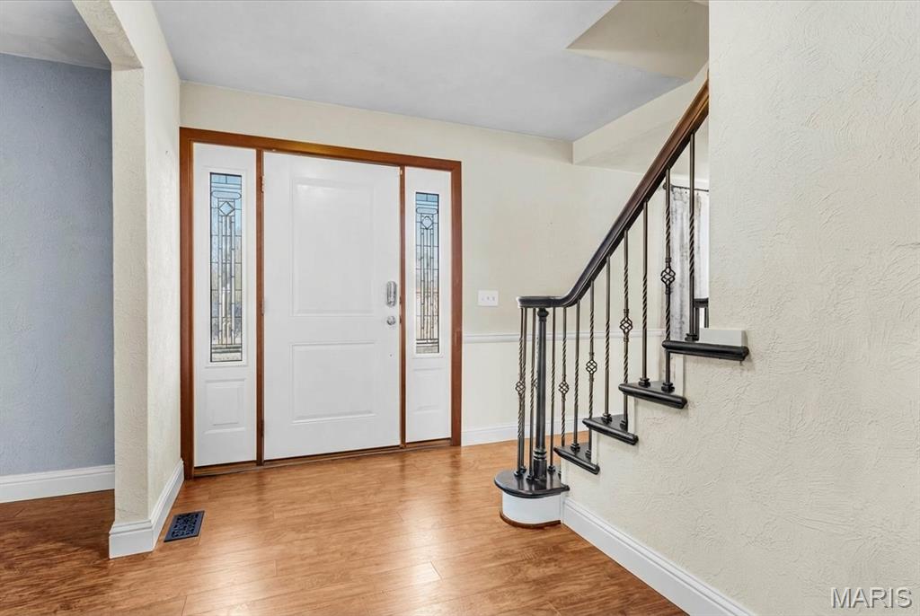 621 East Wesley Drive O'Fallon, IL 62269 - Photo 8 of 44