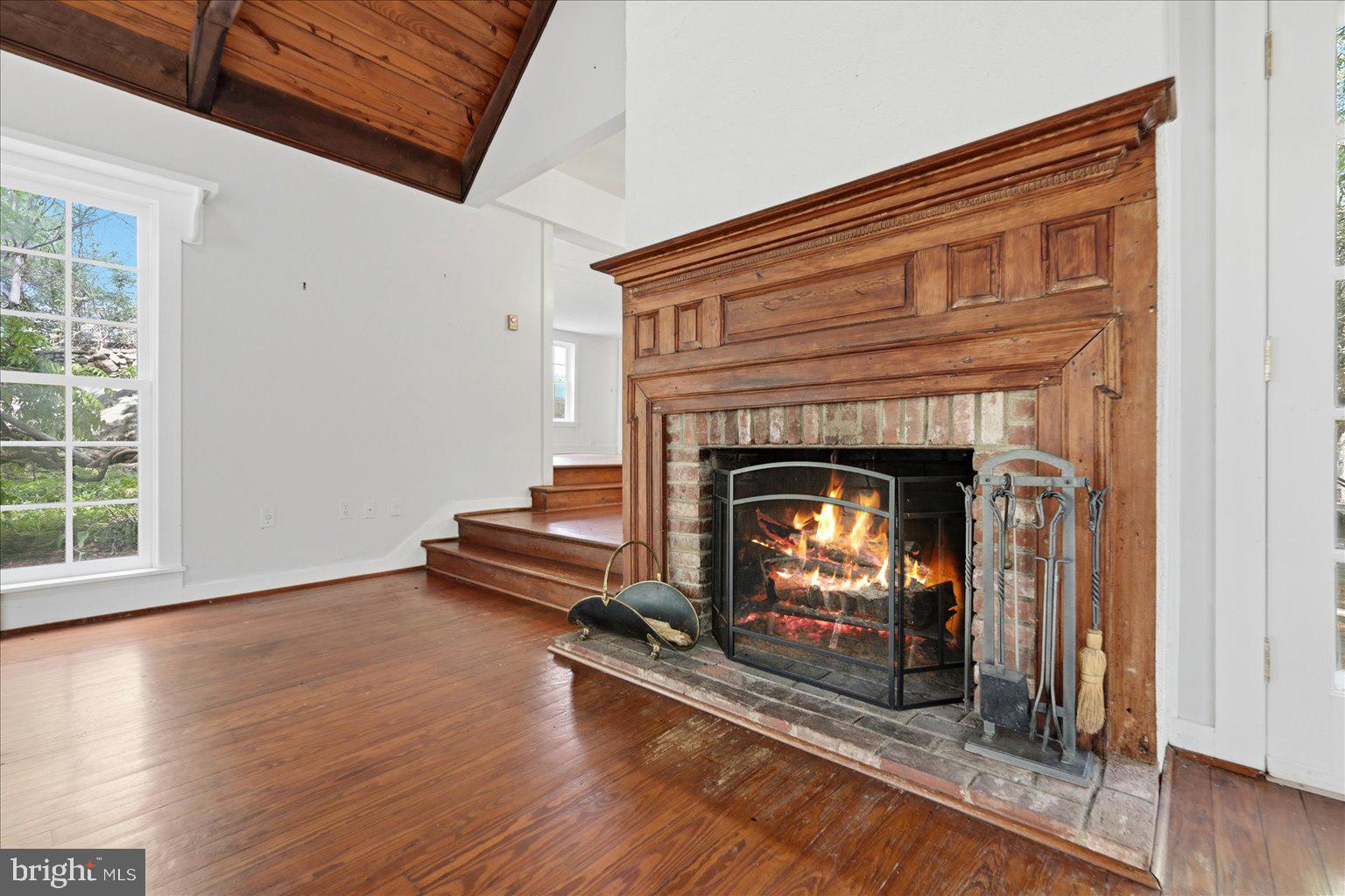 2674 5 Points Road Marshall, VA 20115 - Photo 26 of 72 Great Room FP & steps to Entry Foyer/Dining Room