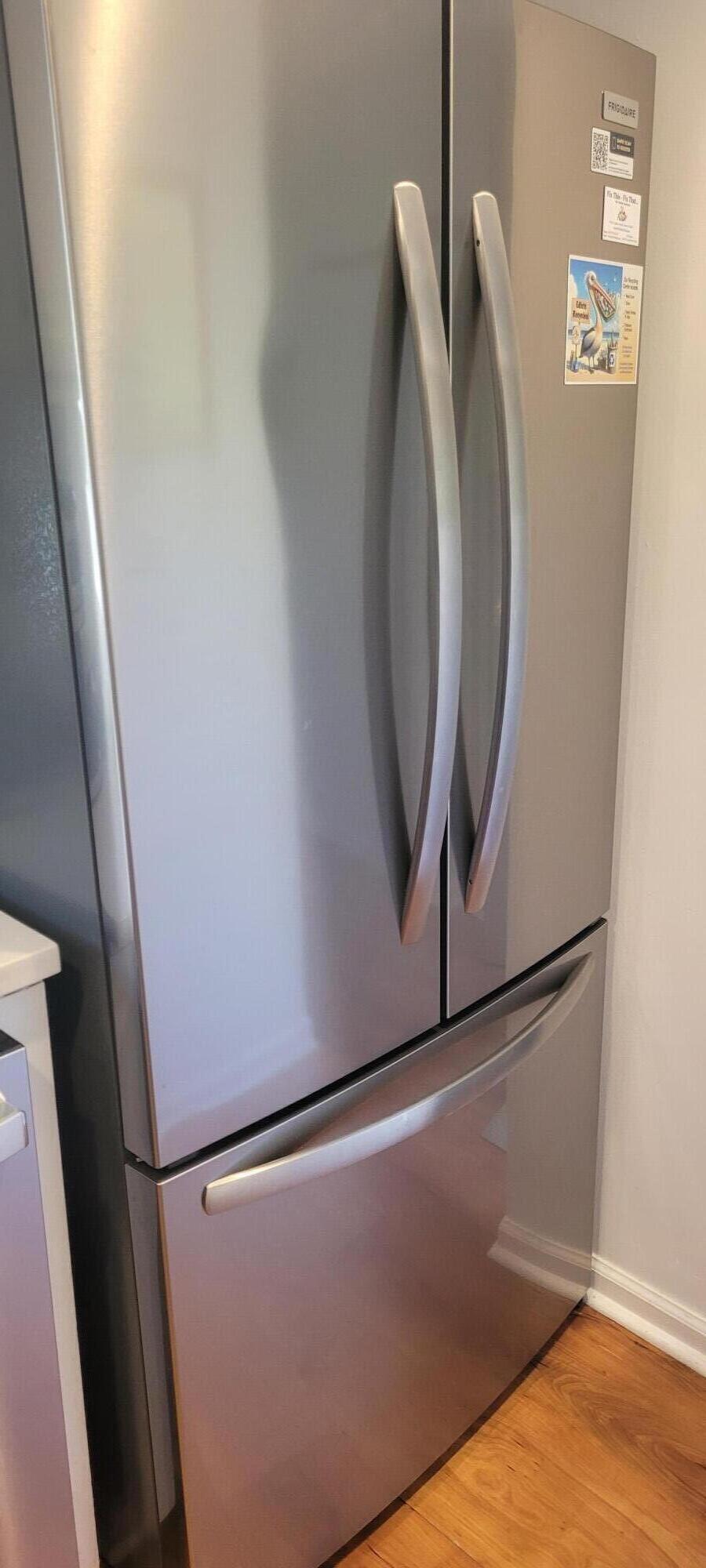 764 Summerwind Circle Edisto Beach, SC 29438 - Photo 5 of 46 New Frig Pic