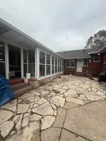 a bed room with a bed