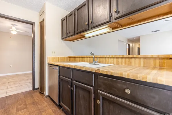 $1,395 | 2943 Keslake Street, San Antonio, TX 78222