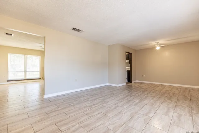 $1,595 | 2943 Keslake Street, San Antonio, TX 78222