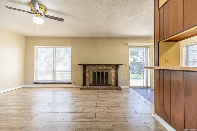 $1,595 | 2943 Keslake Street, San Antonio, TX 78222