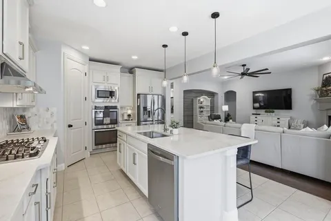 $699,000 | 213 Birdcall Lane, Argyle, TX 76226