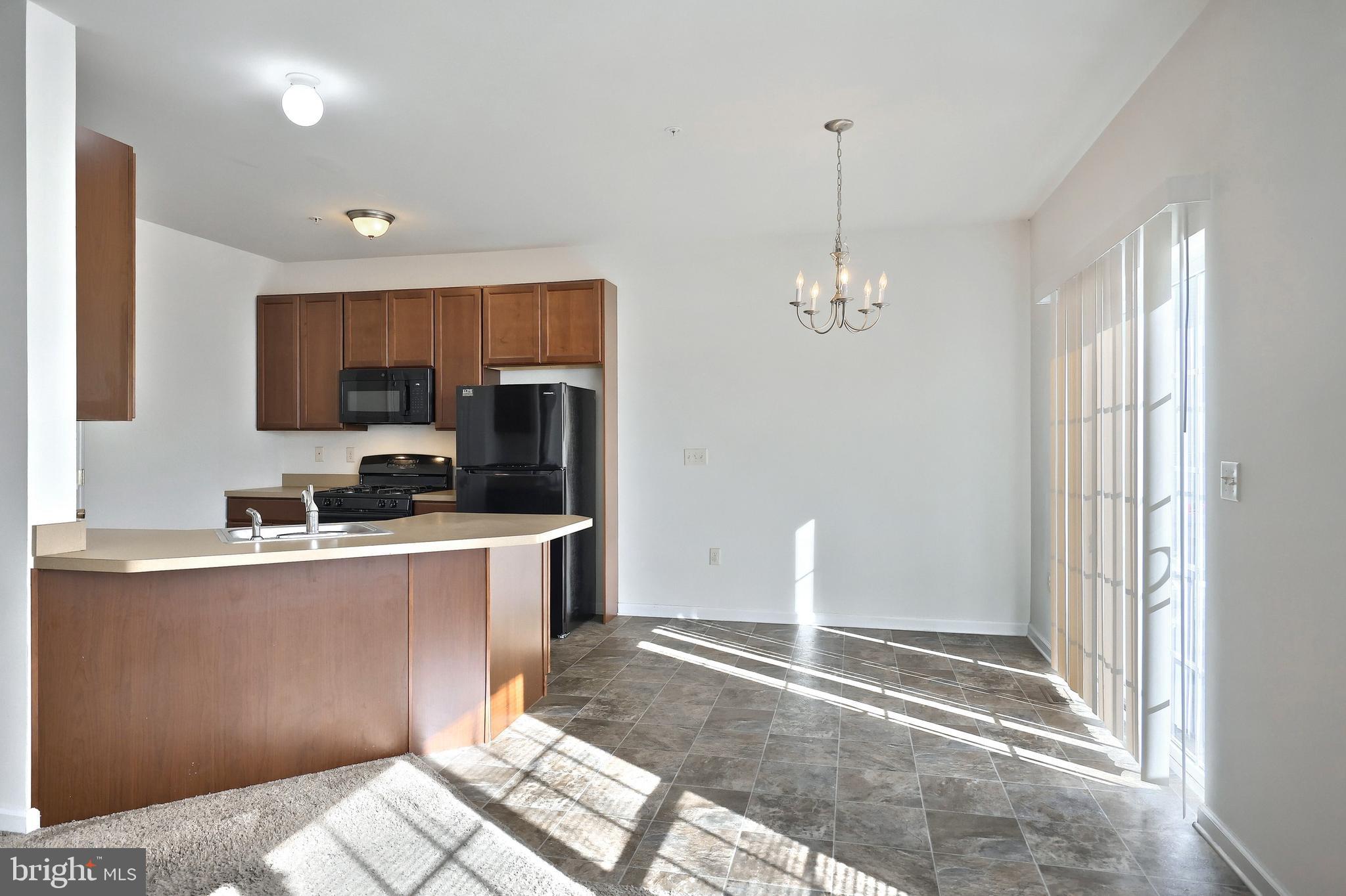 542 Marion Road, Unit 542 York, PA 17406 - Photo 14 of 34