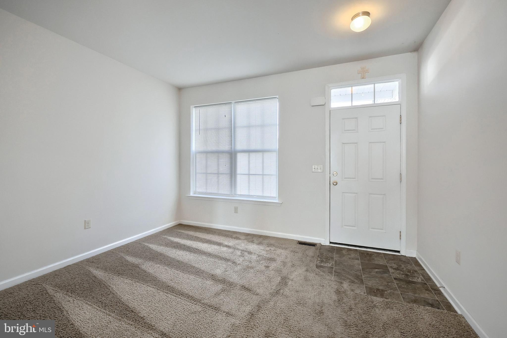 542 Marion Road, Unit 542 York, PA 17406 - Photo 5 of 34