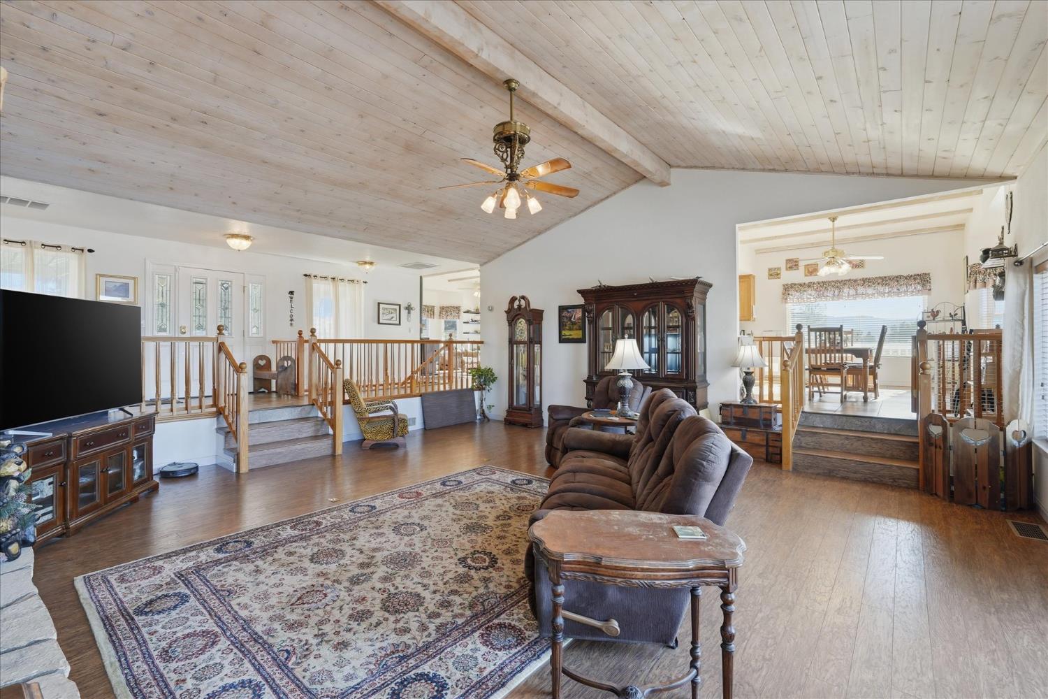 43319 Leach Road Ahwahnee, CA 93601 - Photo 14 of 61