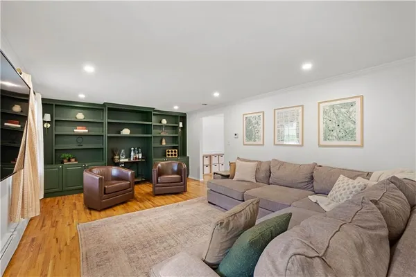 $525,000 | 1241 Satellite Circle, Pittsburgh, PA 15241