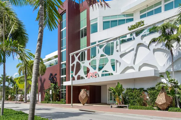$3,895,000 | 201 Northeast 1st Avenue, Delray Beach, FL 33444