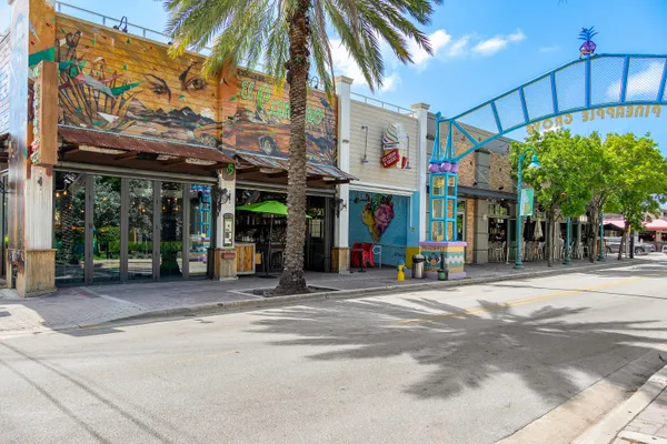 $3,895,000 | 201 Northeast 1st Avenue, Delray Beach, FL 33444