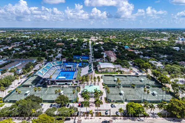 $3,895,000 | 201 Northeast 1st Avenue, Delray Beach, FL 33444