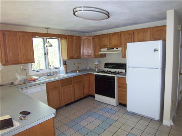 184 R Salem Road Billerica, MA 01821 - Photo 9 of 29