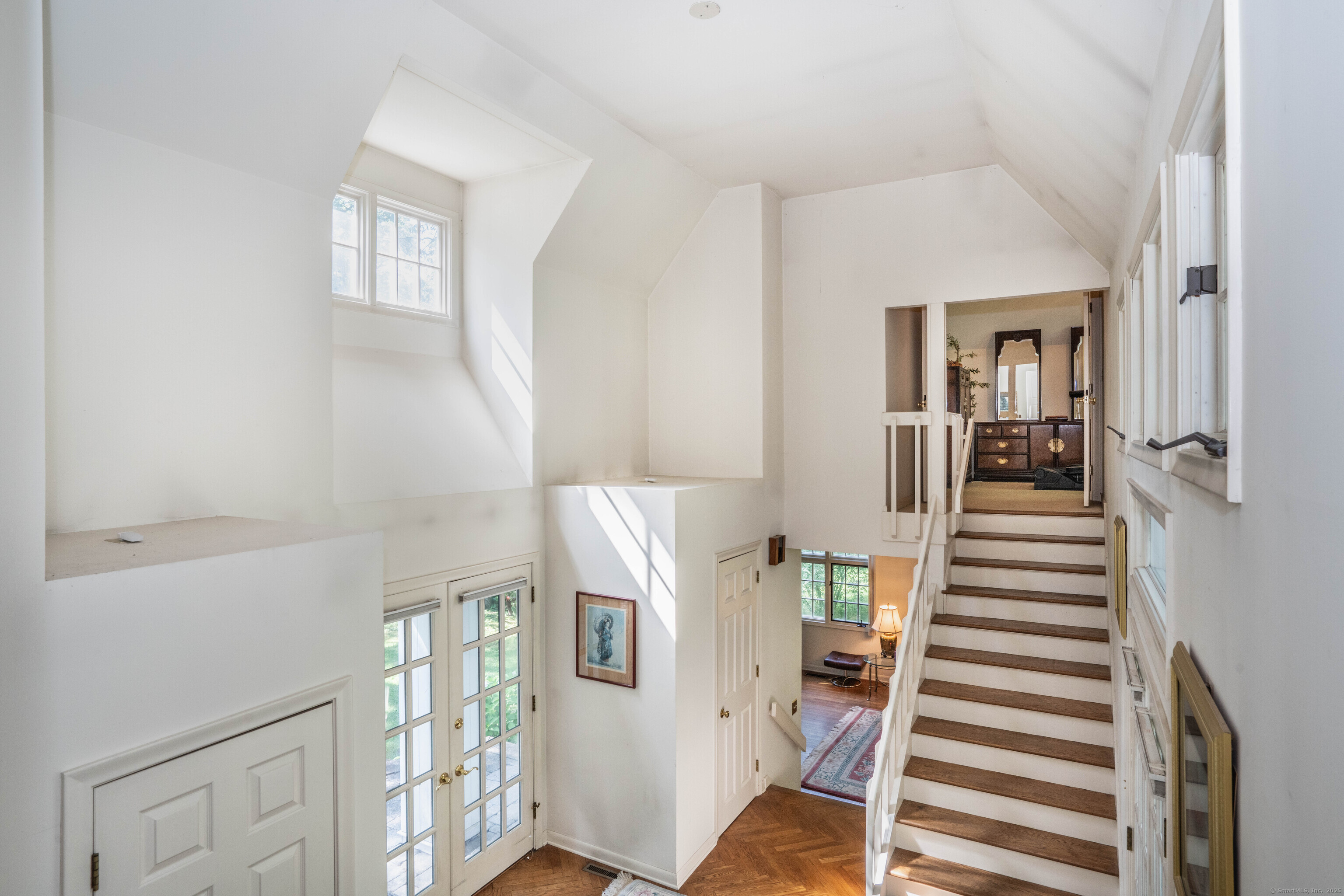 4 Chiltern Street Farmington, CT 06032 - Photo 6 of 37