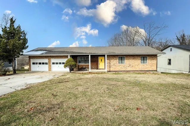 $230,000 | 21715 Rudolph Drive, Waynesville, MO 65583