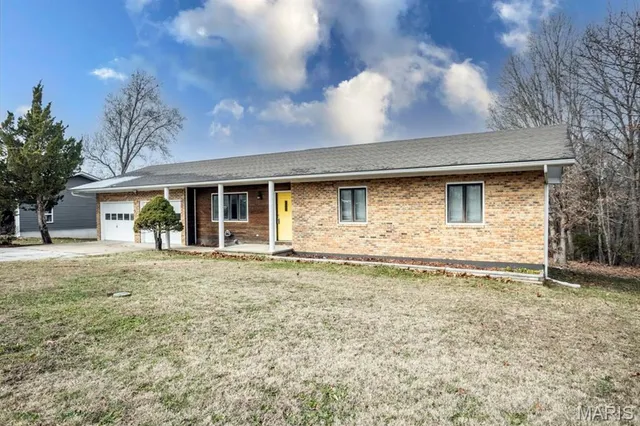 $230,000 | 21715 Rudolph Drive, Waynesville, MO 65583