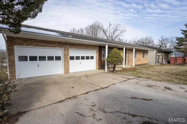 $230,000 | 21715 Rudolph Drive, Waynesville, MO 65583