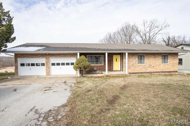 $230,000 | 21715 Rudolph Drive, Waynesville, MO 65583