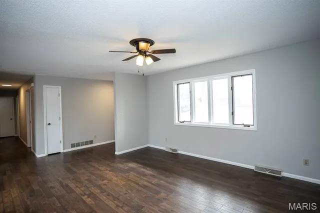 $230,000 | 21715 Rudolph Drive, Waynesville, MO 65583