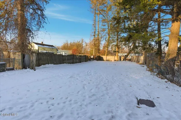 $176,000 | 1332 Floral Avenue, Rotterdam, NY 12306