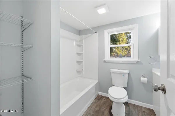 $176,000 | 1332 Floral Avenue, Rotterdam, NY 12306