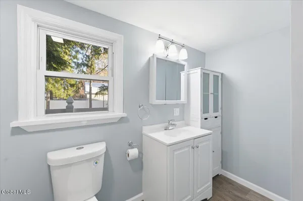 $176,000 | 1332 Floral Avenue, Rotterdam, NY 12306