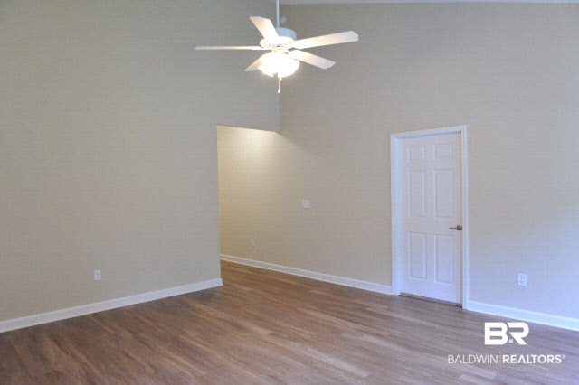 430 West Fort Morgan Road, Unit 1401 Gulf Shores, AL 36542 - Photo 9 of 30 Living Room