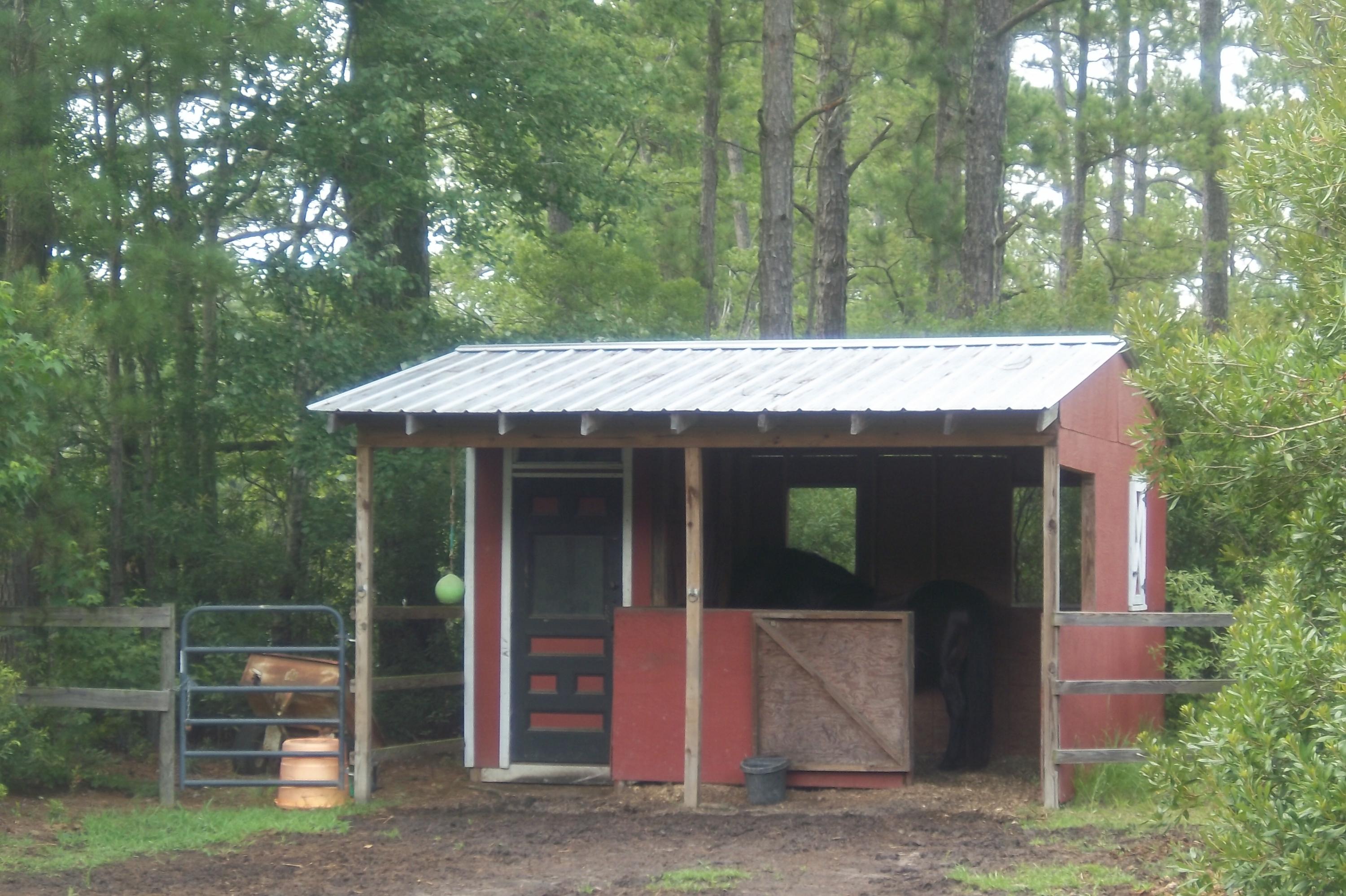 2998 Weans Road Walterboro, SC 29488 - Photo 30 of 44 Small Barn