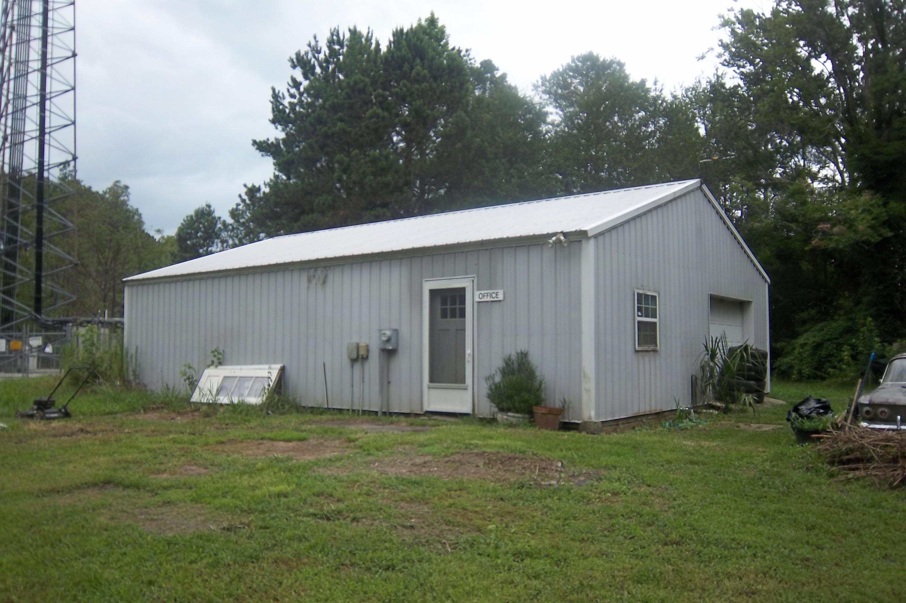 2998 Weans Road Walterboro, SC 29488 - Photo 33 of 44 Workshop, exterior 1