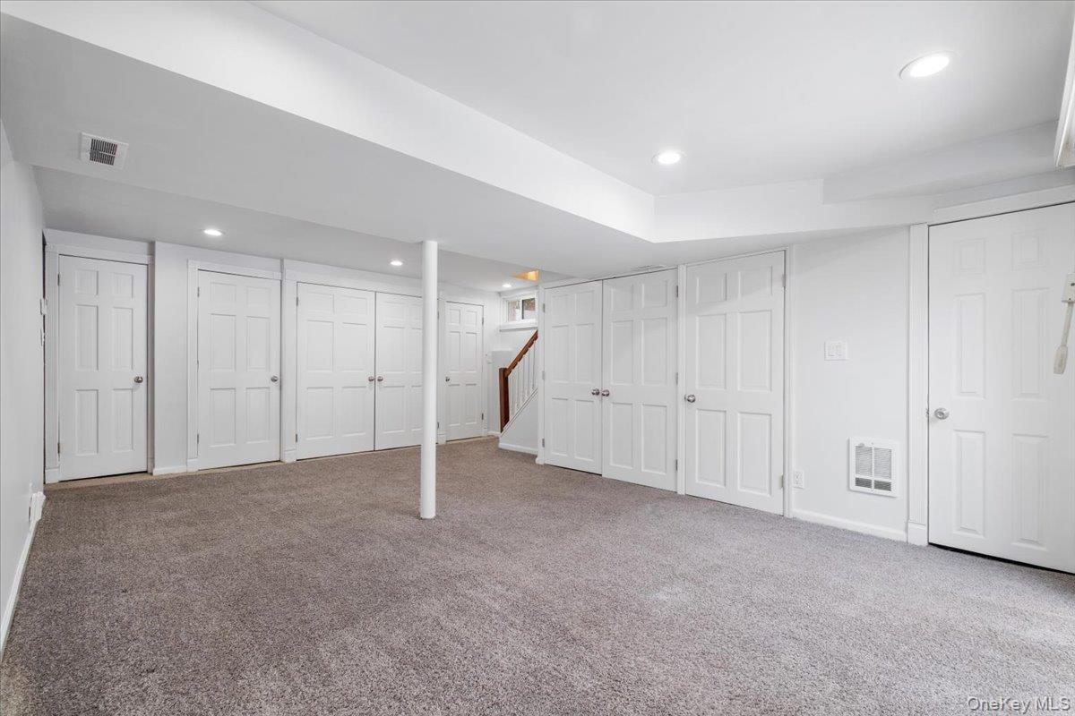 182 Madison Road Scarsdale, NY 10583 - Photo 24 of 30 a view of an empty room