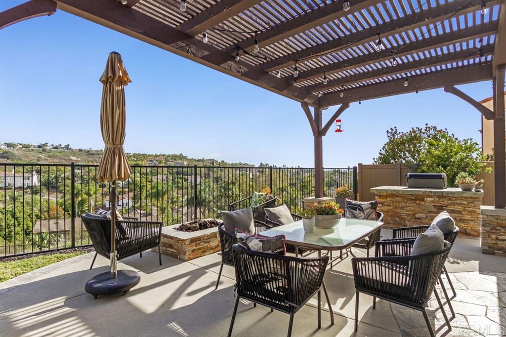 7310 Calle Pera Carlsbad, CA 92009 - Photo 11 of 25