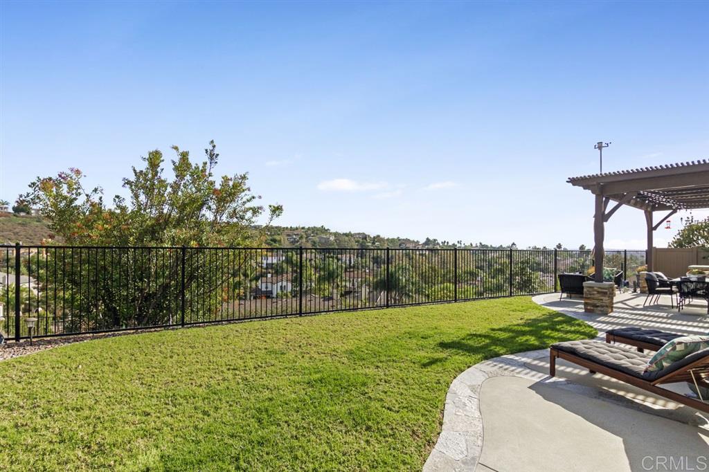7310 Calle Pera Carlsbad, CA 92009 - Photo 22 of 25