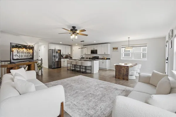 $389,500 | 10132 Azalea Drive, Crown Point, IN 46307