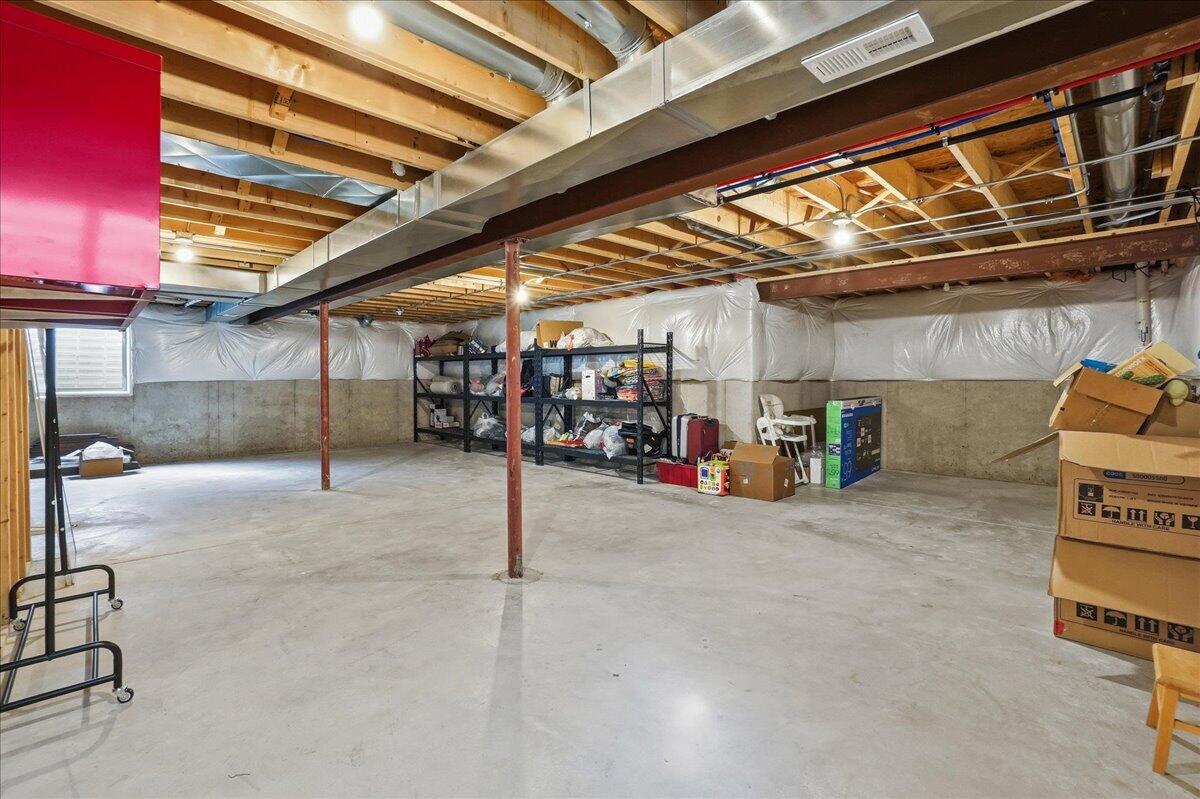 10132 Azalea Drive Crown Point, IN 46307 - Photo 23 of 26 1200x799