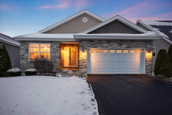 $389,500 | 10132 Azalea Drive, Crown Point, IN 46307