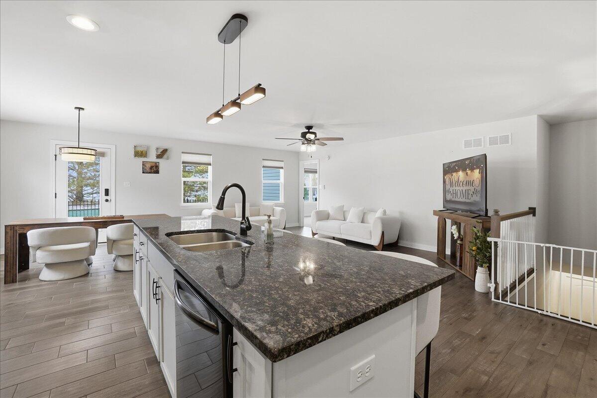 10132 Azalea Drive Crown Point, IN 46307 - Photo 6 of 26 1200x800