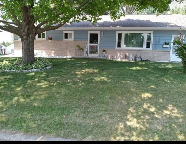 $314,900 | 215 West Cameron Street, New London, WI 54961