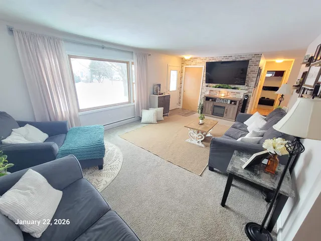 $314,900 | 215 West Cameron Street, New London, WI 54961