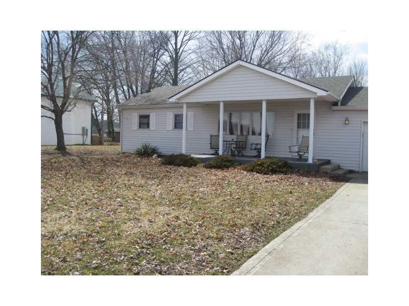 3206 South Meridian Road Greenfield, IN 46140 - Photo 1 of 17 Gallery Image 1