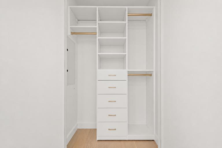 3 Court Square, Unit 2805 Queens, NY 11101 - Photo 6 of 21 Photo 6
